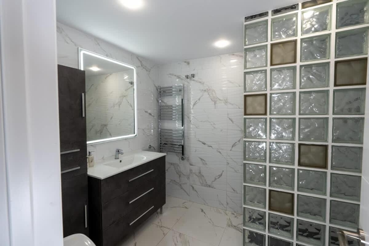 Marbellamar Calahonda - 2-Bedroom Apartment 50 Meters From The Beach Bagian luar foto